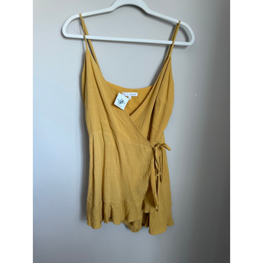 Honey‎ Belle Wrap Romper NWT Size M Spaghetti Strap Tie Front Mustard Yellow